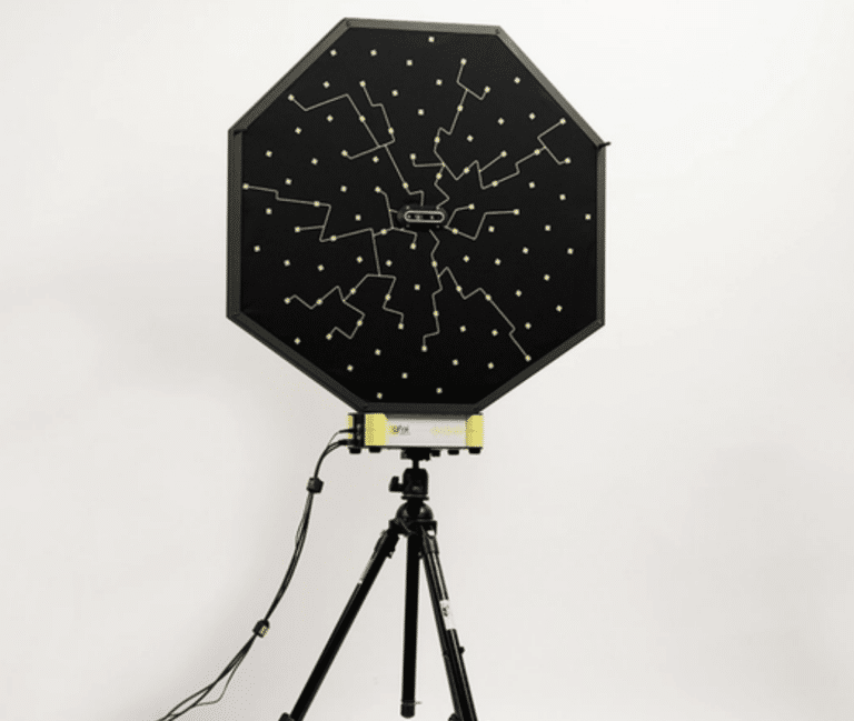 soundcam Octagon with transport case