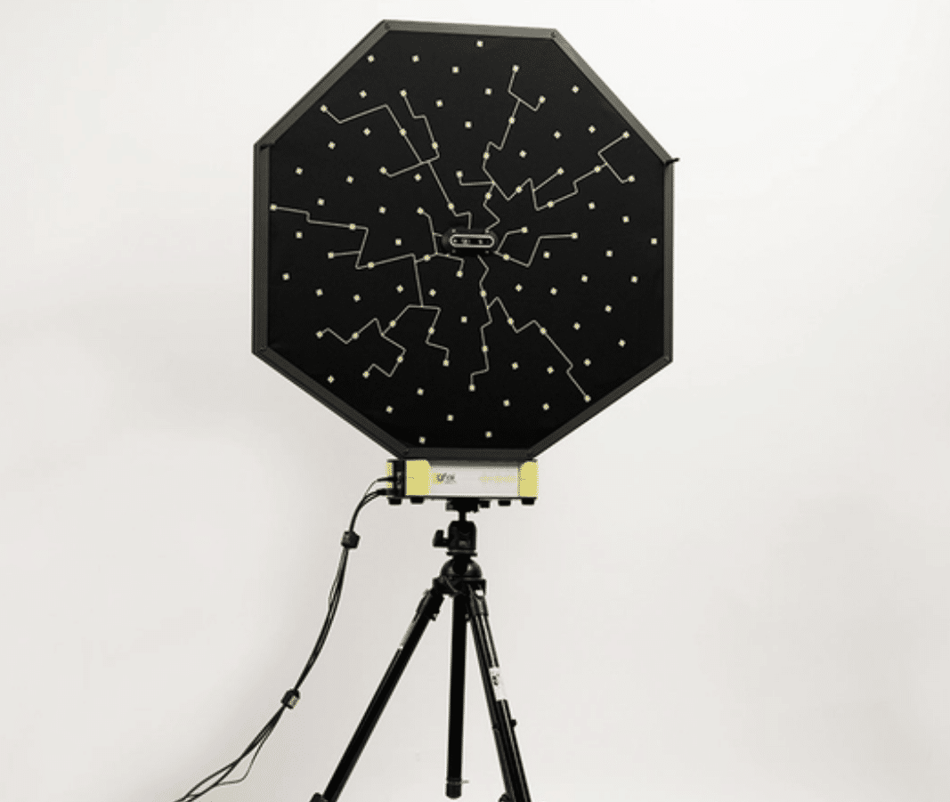 soundcam Octagon with transport case